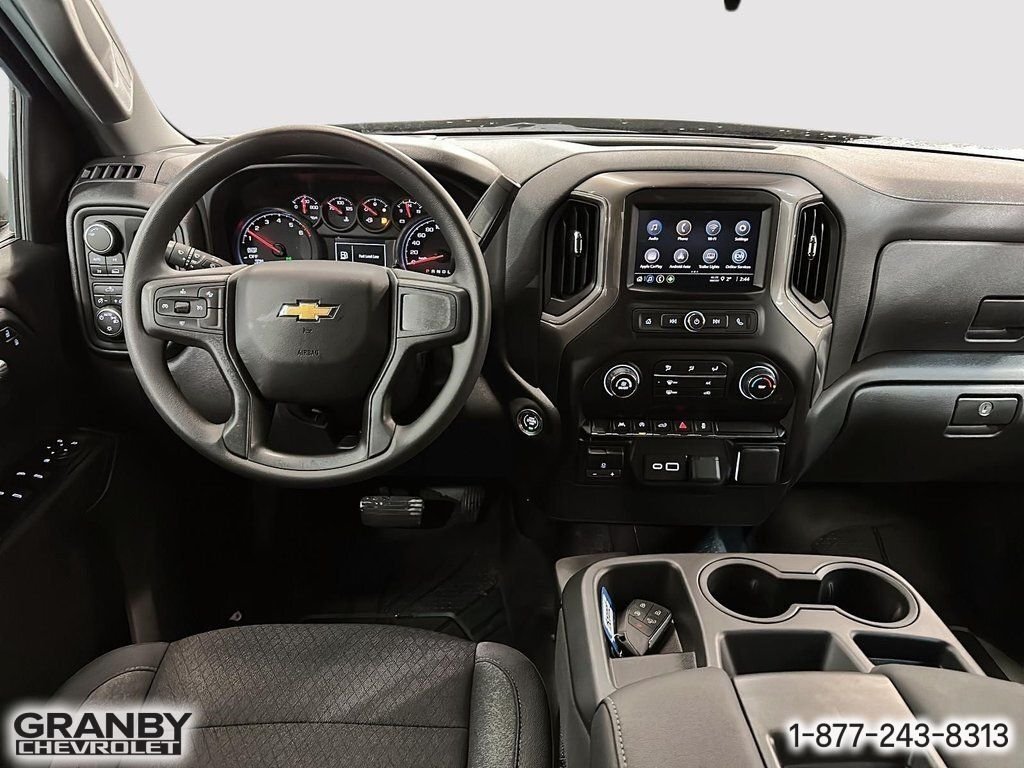 CHEVROLET Silverado 1500 K1500 SILVERADO CREW CAB CUSTOM STD/BOX (1CX) | E26-0983 2026 NOIR Granby - photo #11