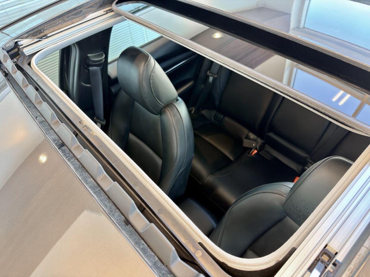 2025 Mazda Mazda3 Grey Notre-Dame-des-Prairies - photo #13