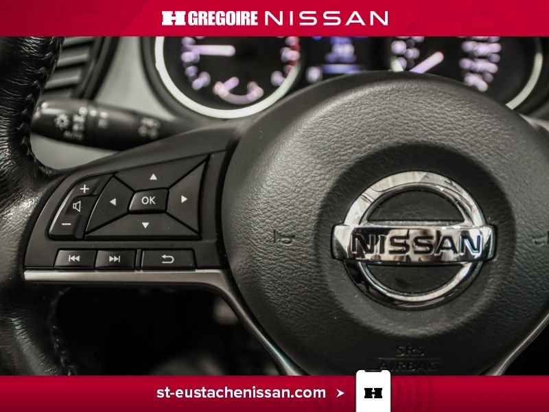 2017 Nissan Qashqai Red Laval - photo #16