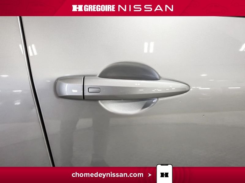 2024 Nissan Rogue Silver Blainville - photo #12