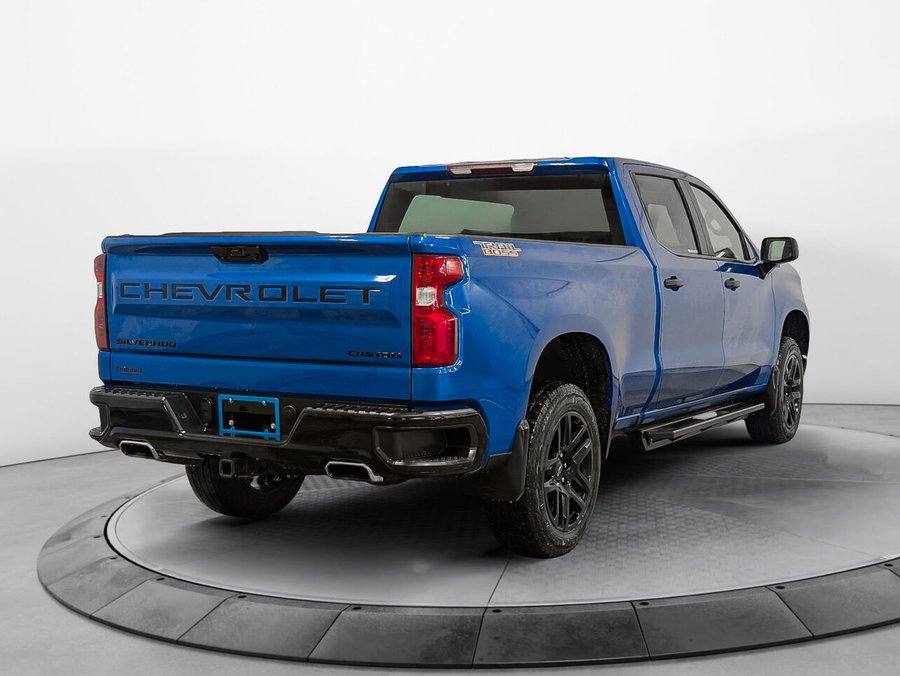 CHEVROLET Silverado 1500 4WD Crew Cab Custom Trail Boss V8 5.3L 6 Places 2023 Noir