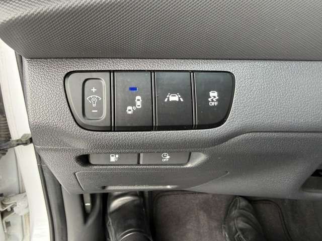 2020 Hyundai IONIQ White Saint-Basile-le-Grand - photo #14