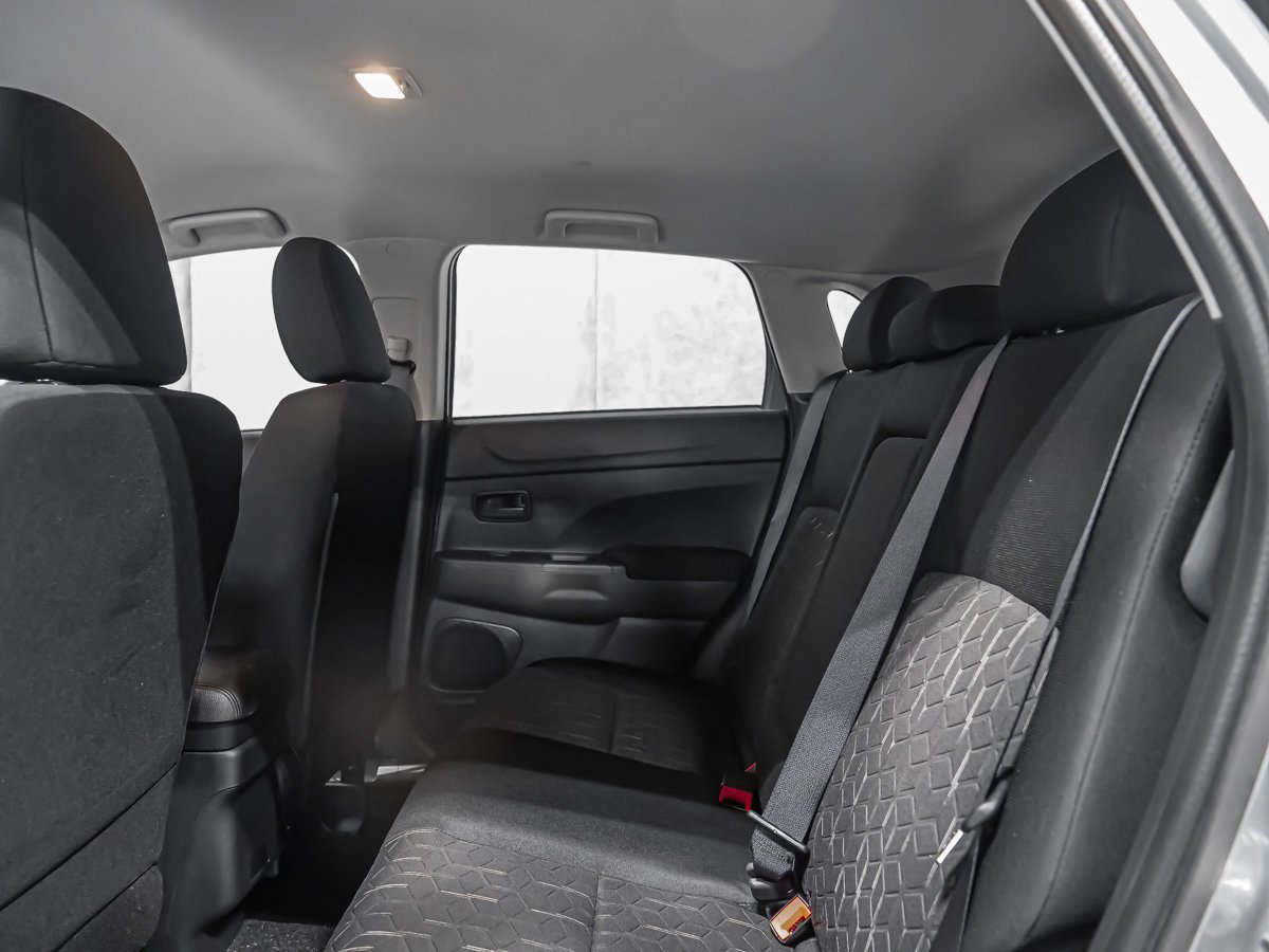2027 Mitsubishi RVR ES Titanium Grey Montreal - photo #10