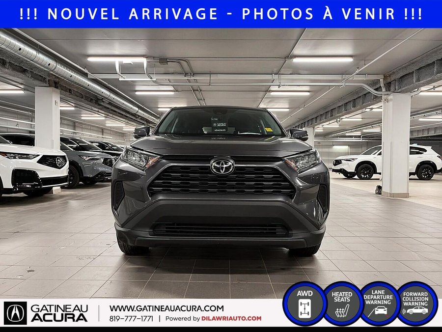Toyota RAV4 LE AWD 2023 Gris