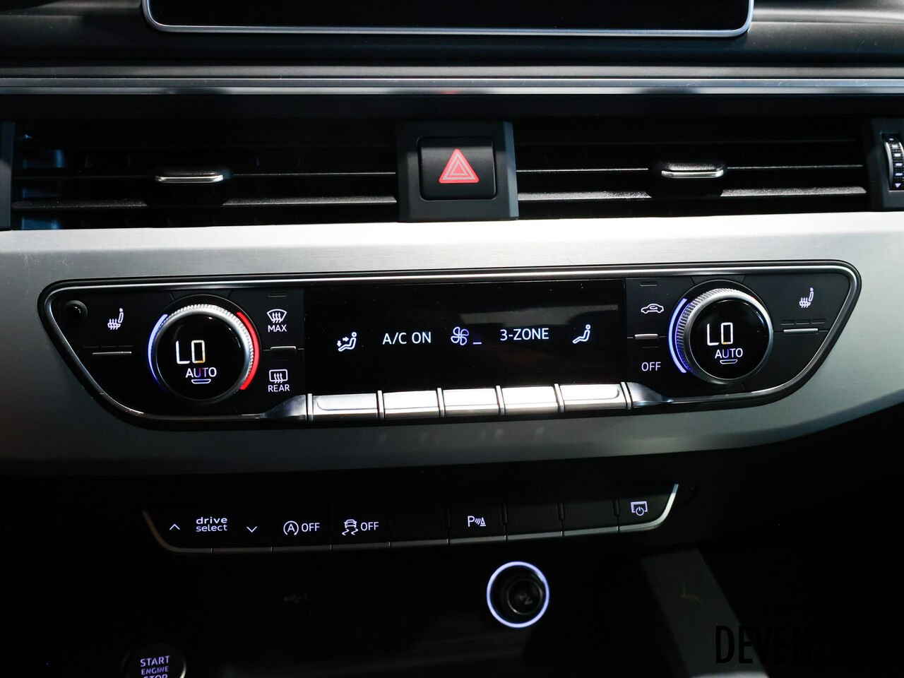 2019 Audi berline A4 Black Saint-Eustache - photo #15