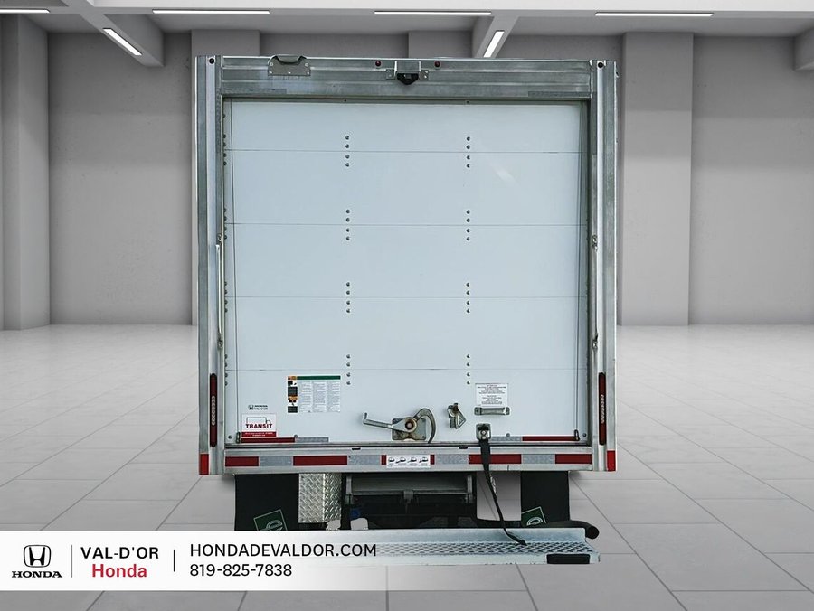 2025 Chevrolet Fourgonnette commerciale tronquée Express 3500 fourgonnette 159 po White