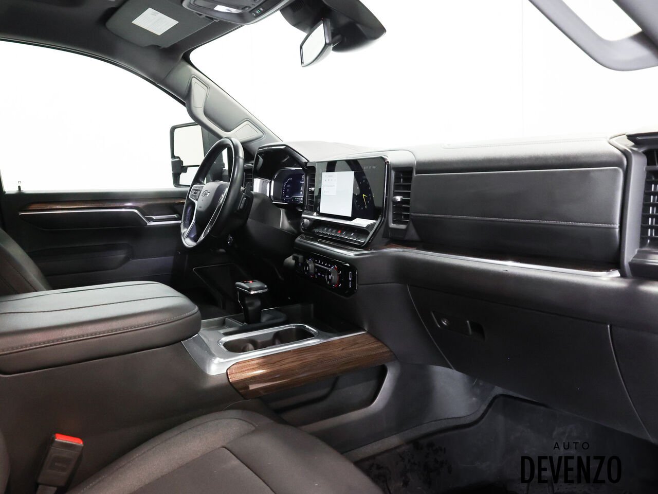 2024 Chevrolet Silverado 1500 White Saint-Eustache - photo #8