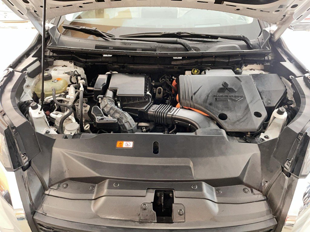 Mitsubishi OUTLANDER 2023 Blanc Mont-Laurier - photo #24