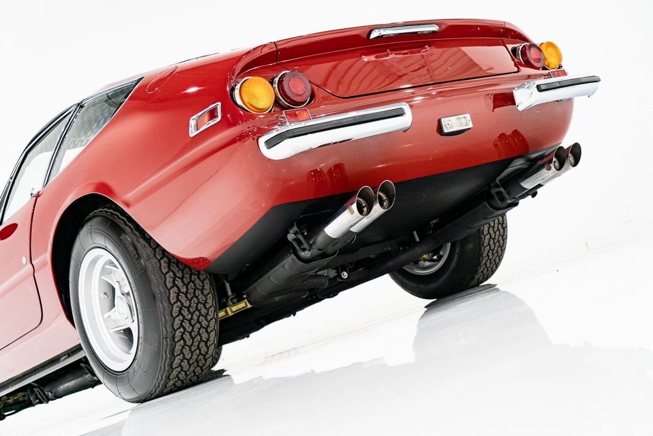 Ferrari 365 GTB4 Daytona 18,301 miles With Orig Books/Tools/ Carbs / Filter Box 1973 Rouge Montréal - photo #90