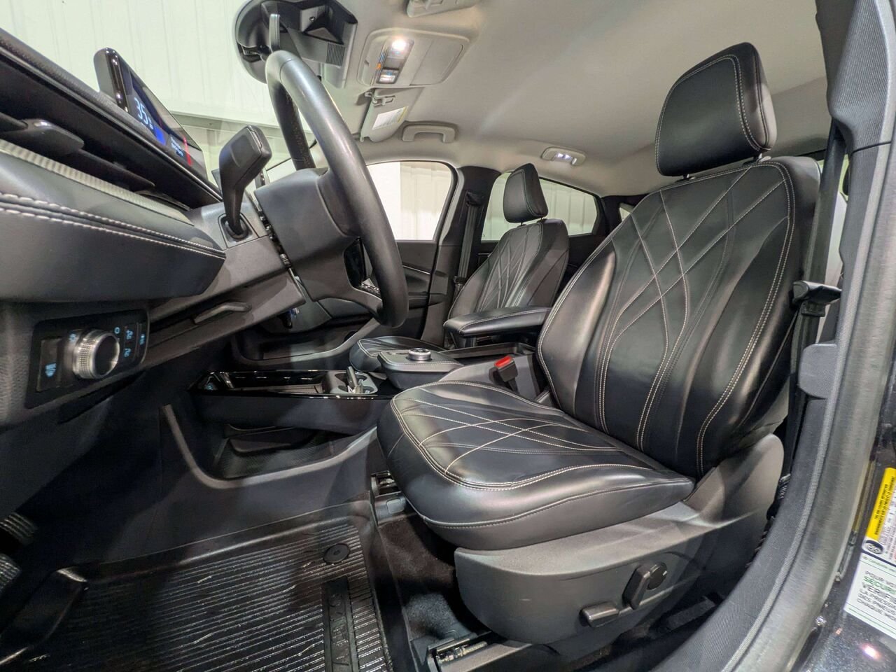 2022 Ford Mustang Mach-E Select AWD Black Val-David - photo #1