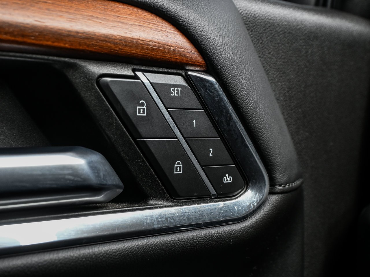 2023 GMC Sierra 1500 4WD Crew Cab 147 Denali Black Sherwood Park - photo #18
