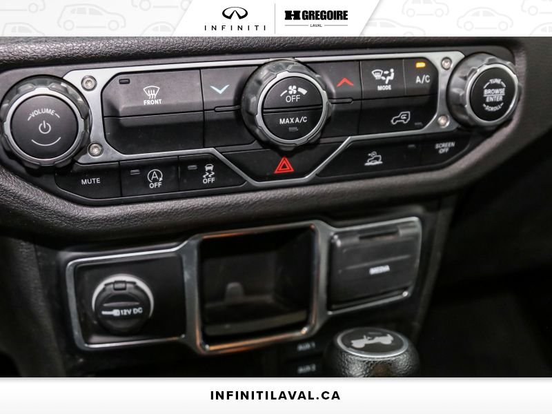 2024 Jeep Wrangler Laval - photo #17