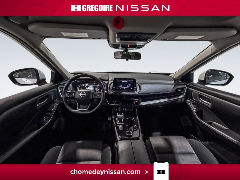 2025 Nissan Rogue White Laval - photo #18