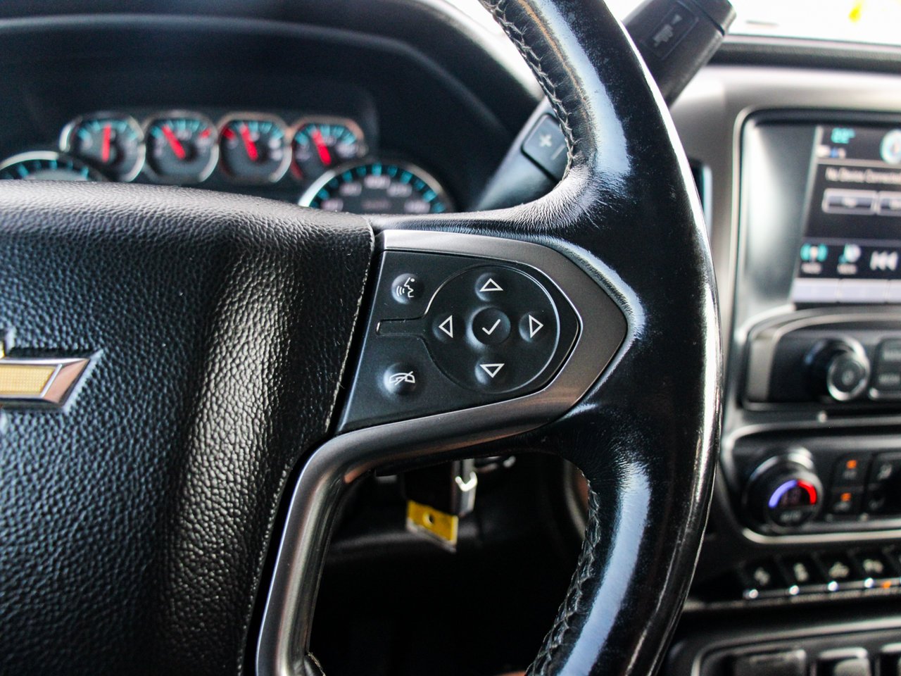 2019 Chevrolet Silverado 2500HD 4WD Crew Cab 153.7 LTZ Black Sherwood Park - photo #23