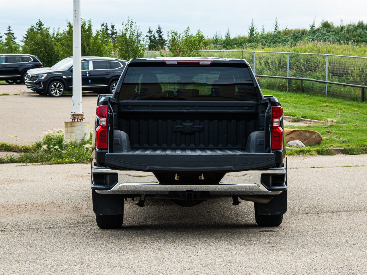 2026 Chevrolet Silverado 1500 4WD Crew Cab 147 LT Black Sherwood Park - photo #14