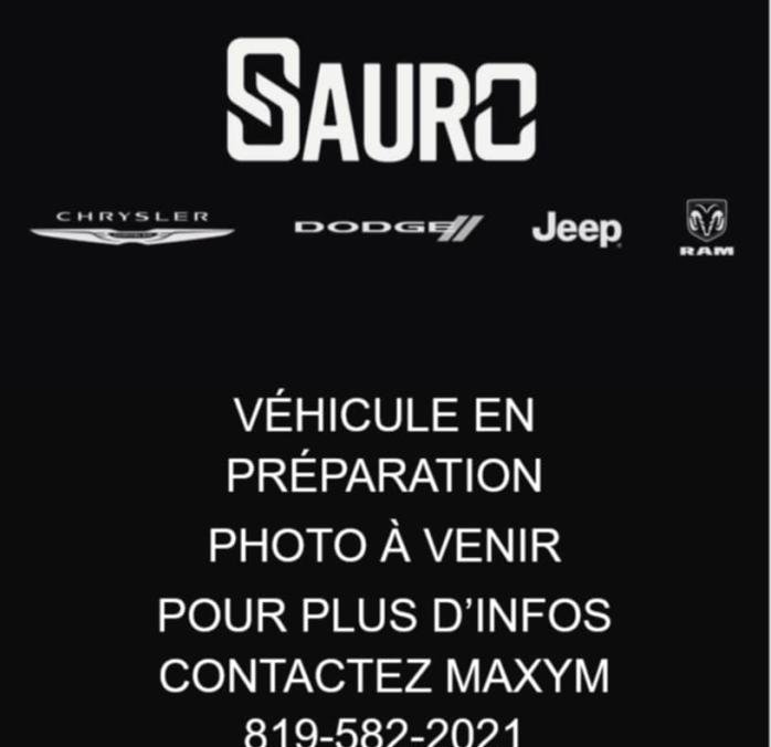 RAM 1500 Classic SLT cabine d'équipe 4x4 caisse de 5 pi 7 po 2023 Blanc