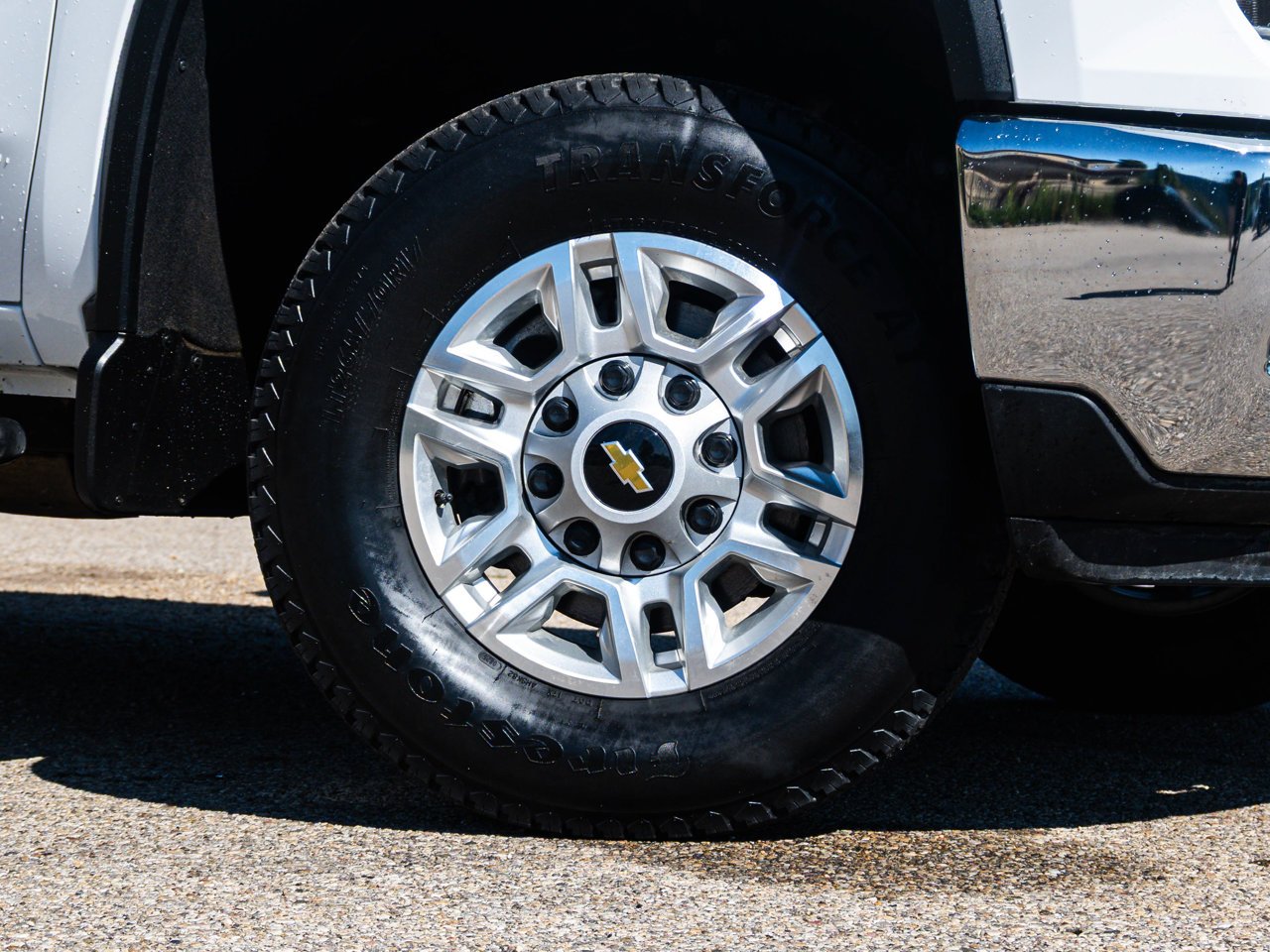 2025 Chevrolet Silverado 2500HD 4WD Crew Cab 159 LT White Sherwood Park - photo #5