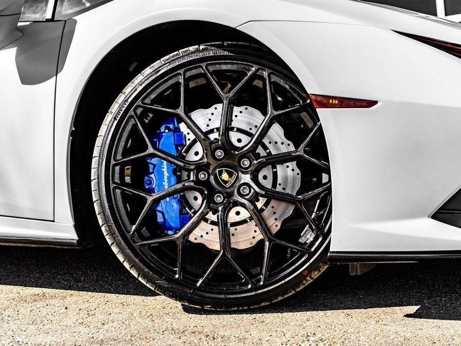 2022 Lamborghini Huracan EVO 2022 White
