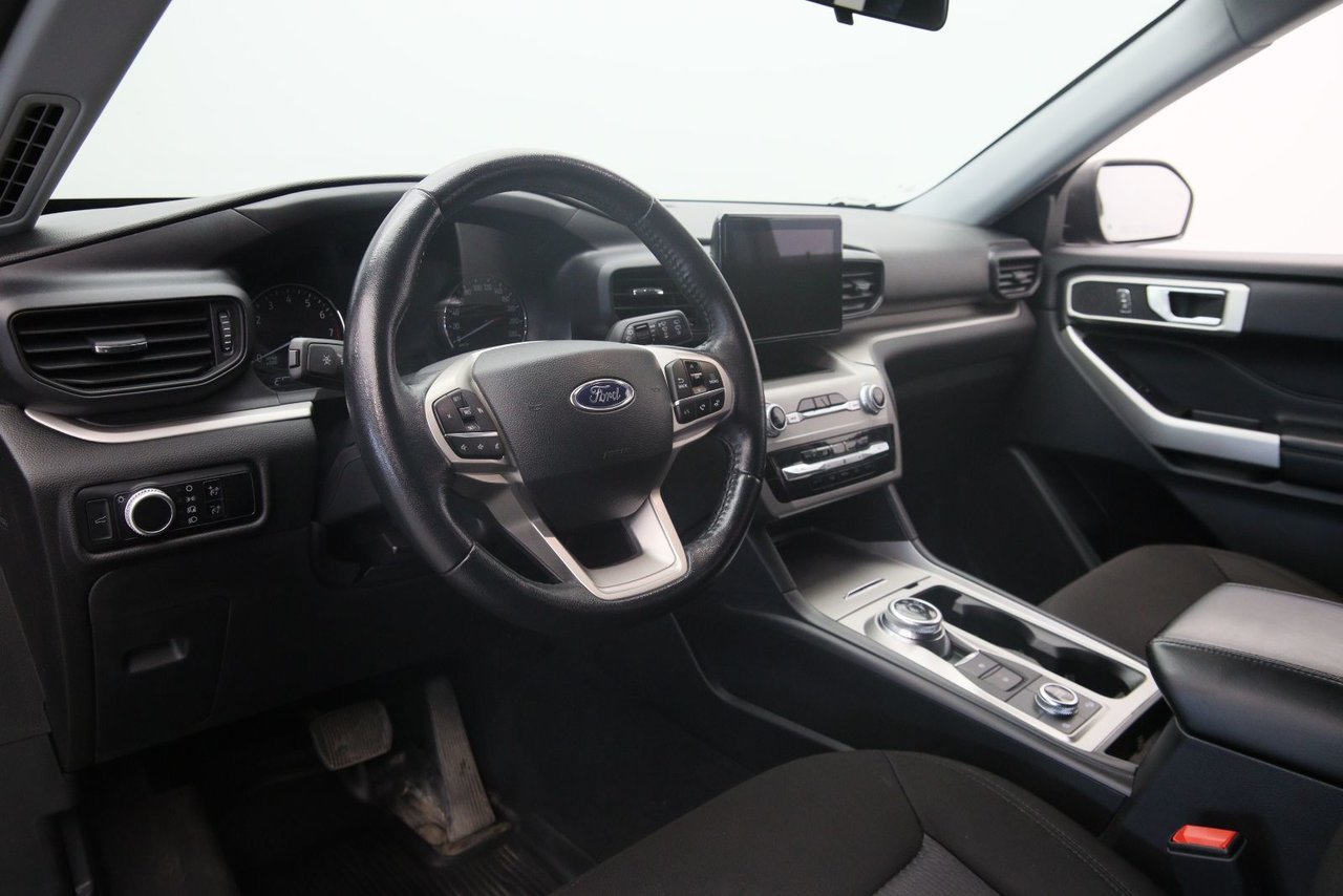 Ford Explorer XLT 2023 Noir Baie-Comeau - photo #6