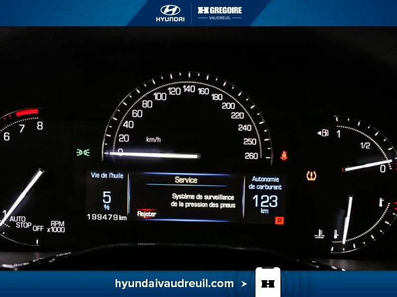 2018 Cadillac XT5 Black Laval - photo #25