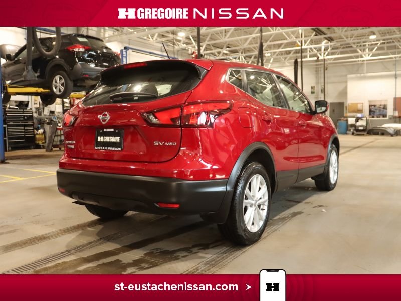 2017 Nissan Qashqai Red Saint-Eustache - photo #20