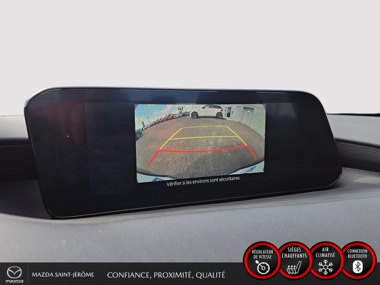 2023 Mazda Mazda3 Red Ste-Agathe des Monts - photo #18