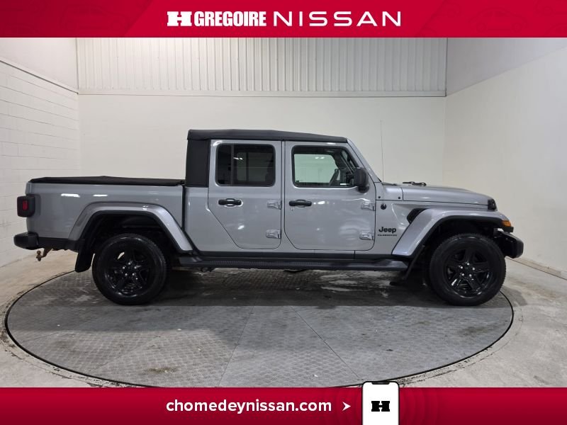 2021 Jeep Gladiator White Laval - photo #11