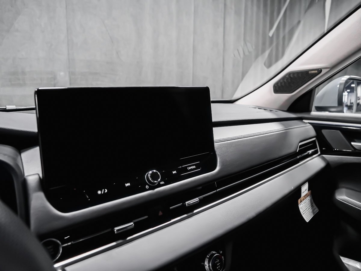 2026 Mitsubishi Outlander GT Moonstone Grey/Black Roof Montreal - photo #12