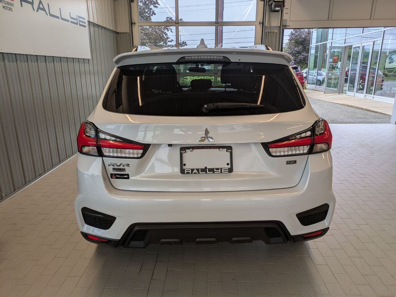 2022 Mitsubishi RVR White Gatineau - photo #2
