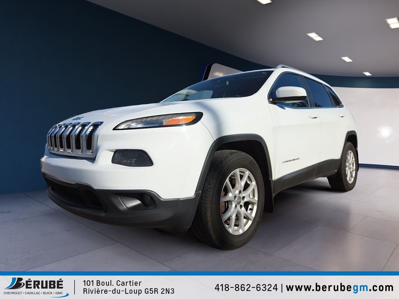 2015 Jeep CHEROKEE 4x4 North White Rivière-du-Loup - photo #0