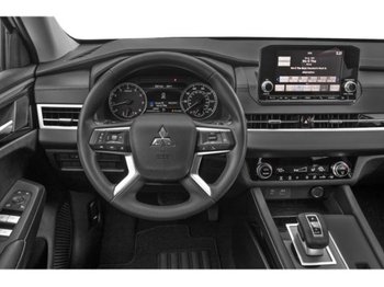 Mitsubishi Outlander LE