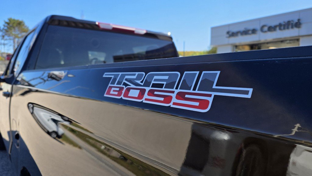 CHEVROLET Silverado 1500 LT TrailBoss Duramax 2024 Noir Mont-Laurier - photo #9