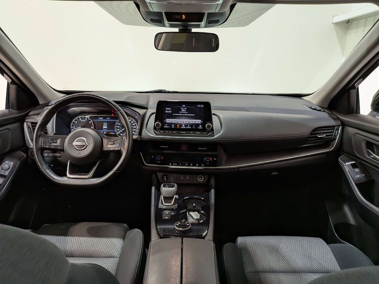 2024 Nissan Rogue AWD SV Moonroof Black Mirabel - photo #12