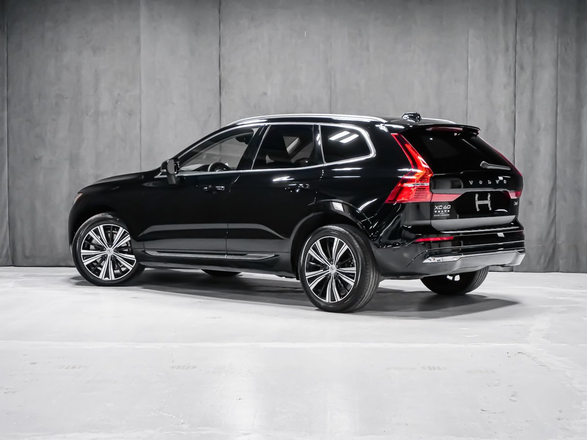 Volvo XC60 ULTIMATE BRIGHT THEME 2023 Noir Montréal - photo #3