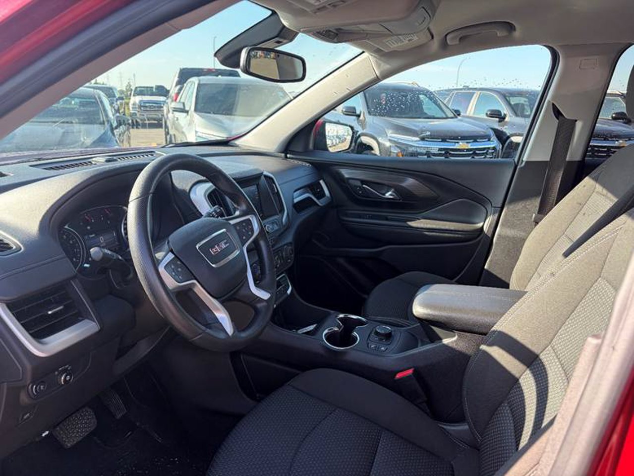 2024 GMC Terrain AWD 4dr SLE Red Sherwood Park - photo #5