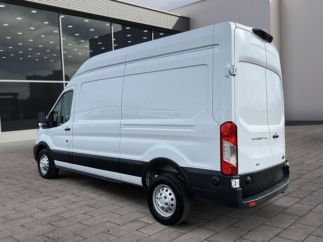 Ford Transit fourgon utilitaire 2025 Blanc Québec - photo #3