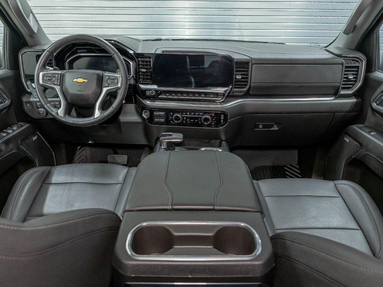 2023 Chevrolet Silverado 1500 LTZ Z71 CREW 4X4 V8 *NAV* CUIR SIÈGES VENTIL BOSE Black Saint-Jérôme - photo #11