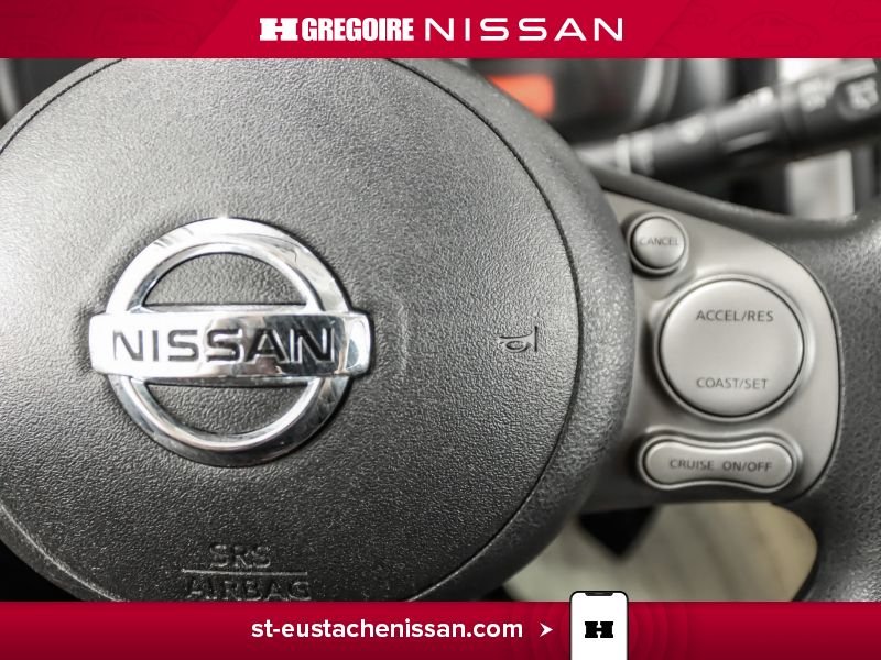 2017 Nissan MICRA Red Saint-Eustache - photo #17