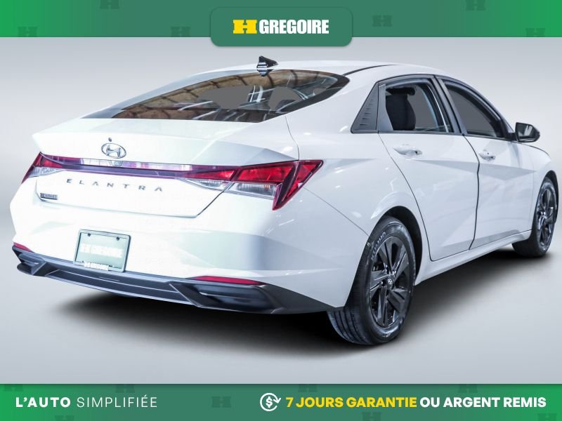 2021 Hyundai Elantra White Laval - photo #8