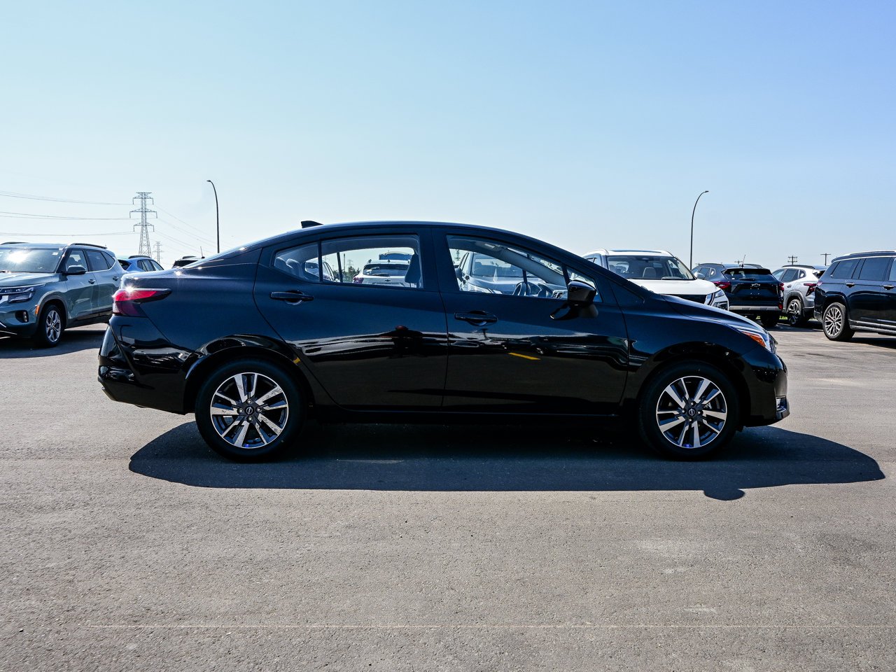 2025 Nissan Versa SV CVT Black Sherwood Park - photo #14