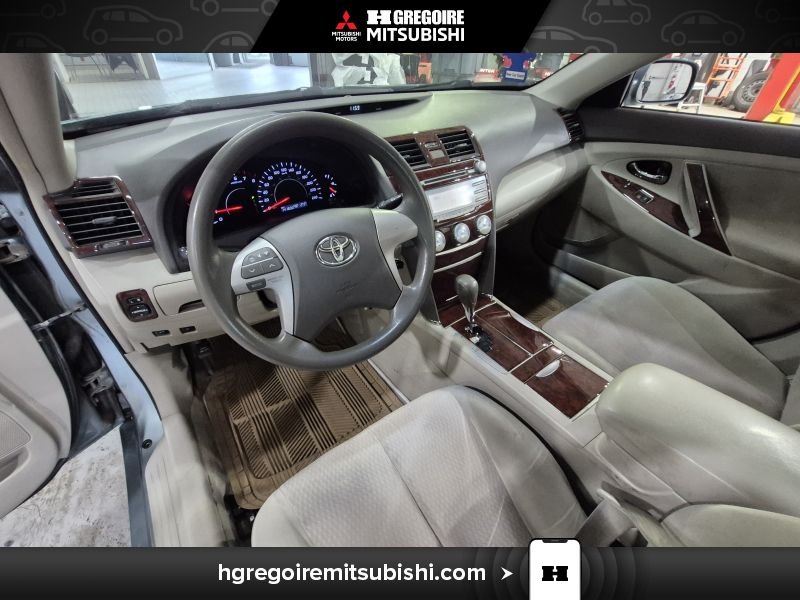 2010 Toyota Camry Green Blainville - photo #19
