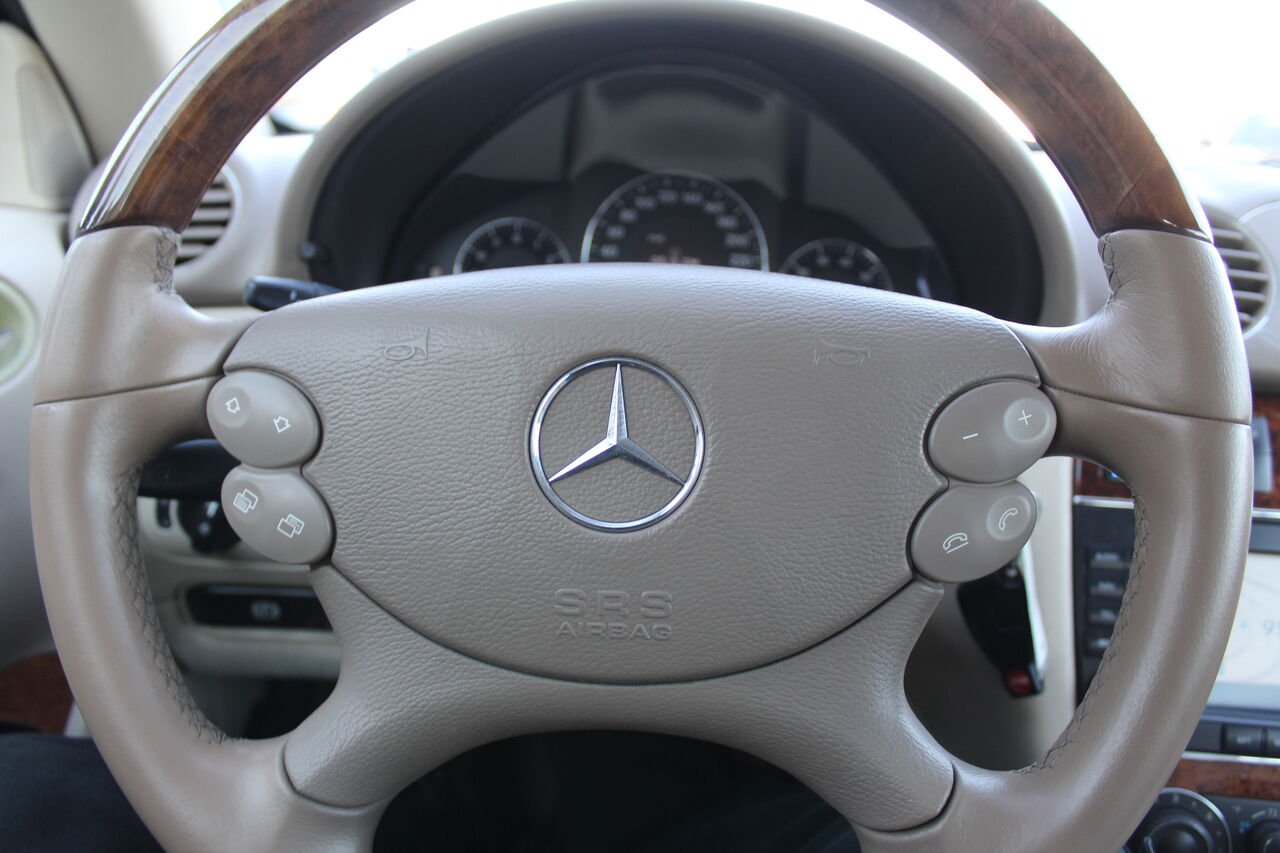 Mercedes-Benz Classe-CLK VIN: WDBTK56G96F204759 2006 Blanc Sainte-Rose - photo #16