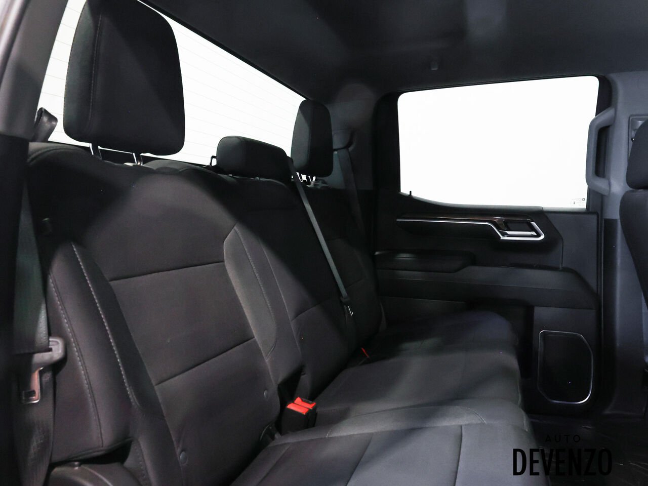 2024 Chevrolet Silverado 1500 White Saint-Eustache - photo #11