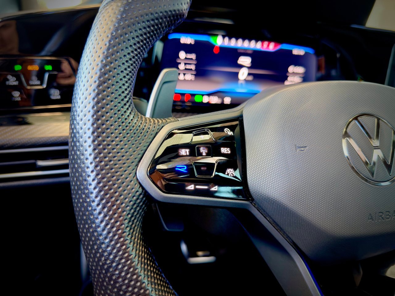 Volkswagen Golf R 2023 Blanc Notre-Dame-des-Prairies - photo #27