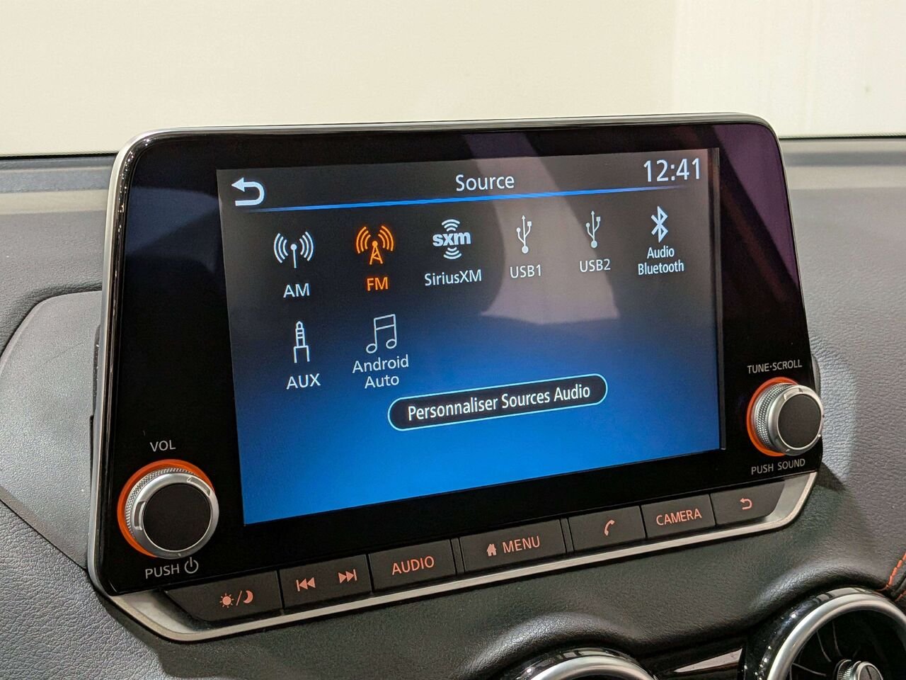 2024 Nissan Sentra SR Manual Orange Val-David - photo #20