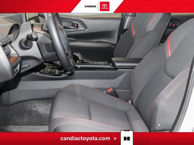 Toyota Prius 2024 Blanc Laval - photo #15