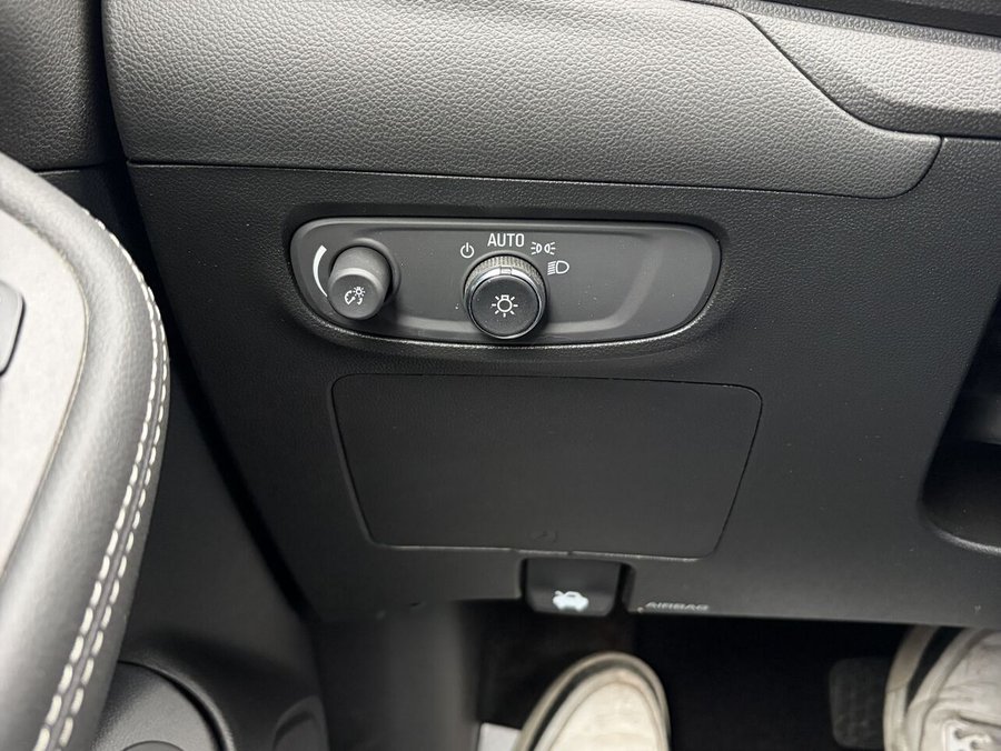 BUICK ENCORE GX SPORT TOURING Tourisme sport 4 portes TI 2024 Blanc