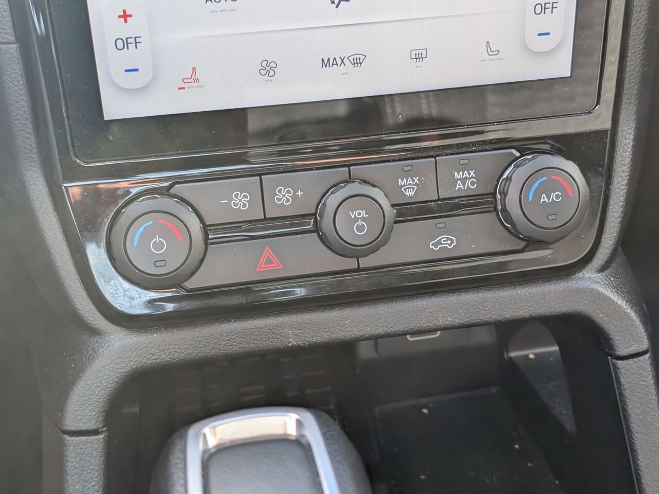 Ford Ranger XLT/SIÈGES CHAUFFANTS/AC BIZONE/CAMÉRA DE RECUL/BLUETOOTH 2024 Gris Sherbrooke - photo #11