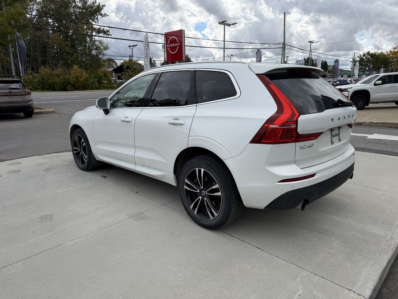 Volvo XC60 jamais accidenté cuir toit ouvrant panoramique 2020 Blanc Châteauguay - photo #7