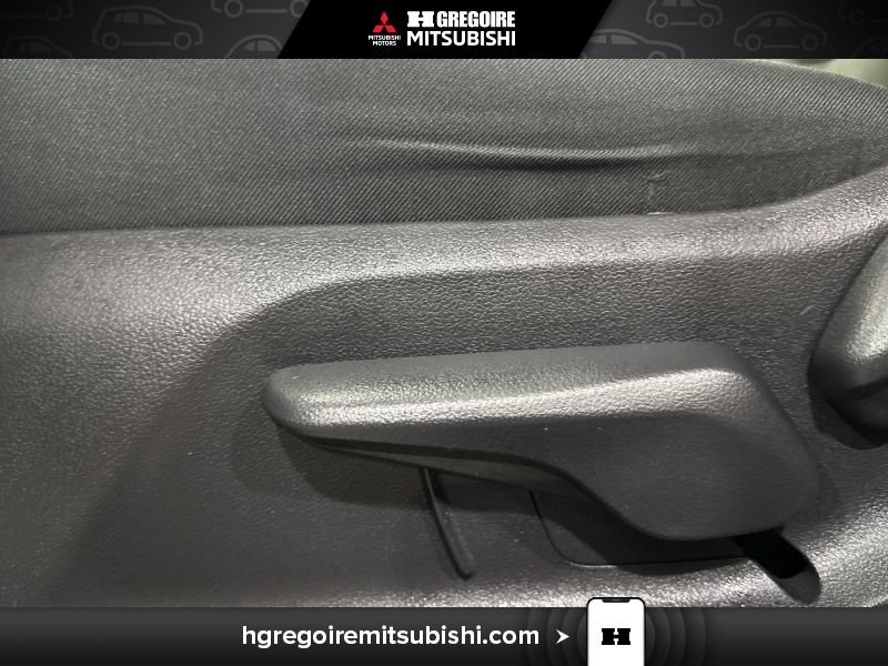 2024 Toyota Rav 4 Black Saint-Eustache - photo #14